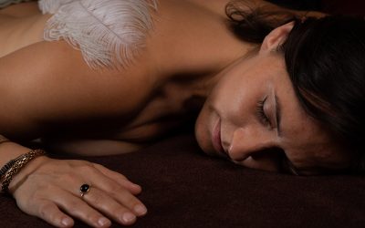 Nudity in tantric massage